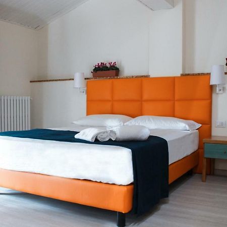 Hotel Villa Azzurra Bologna Bagian luar foto